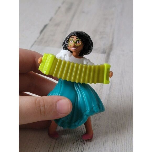 Maribel McDonalds Disney Pixar Encanto 2021 toy figure - Picture 1 of 6